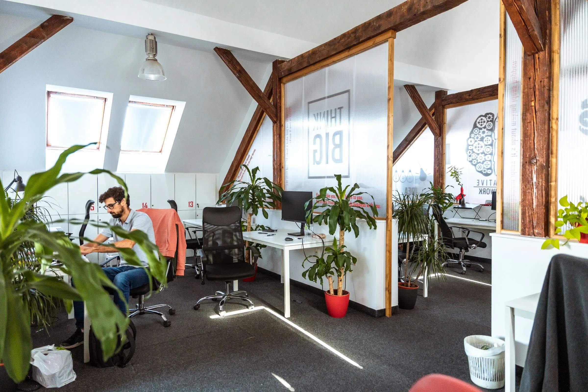 str-coworking-am-8.jpg