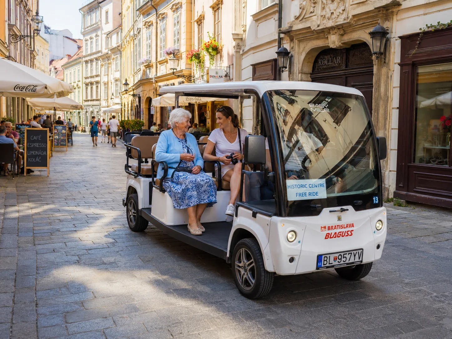 Free Kavalir electric shuttle in the Ljubljana pedestrian zone