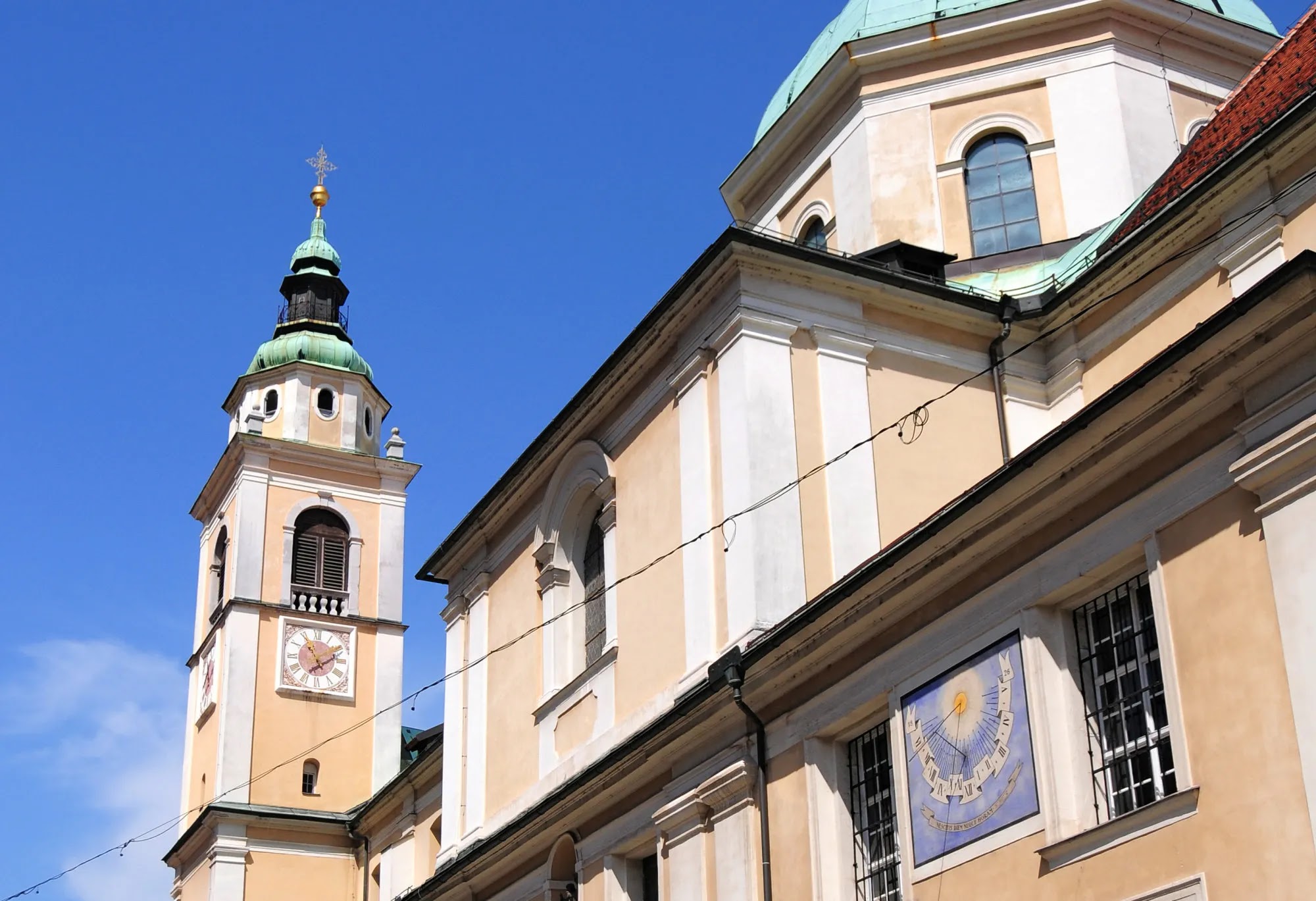 Ljubljanska stolnica v starem mestnem jedru