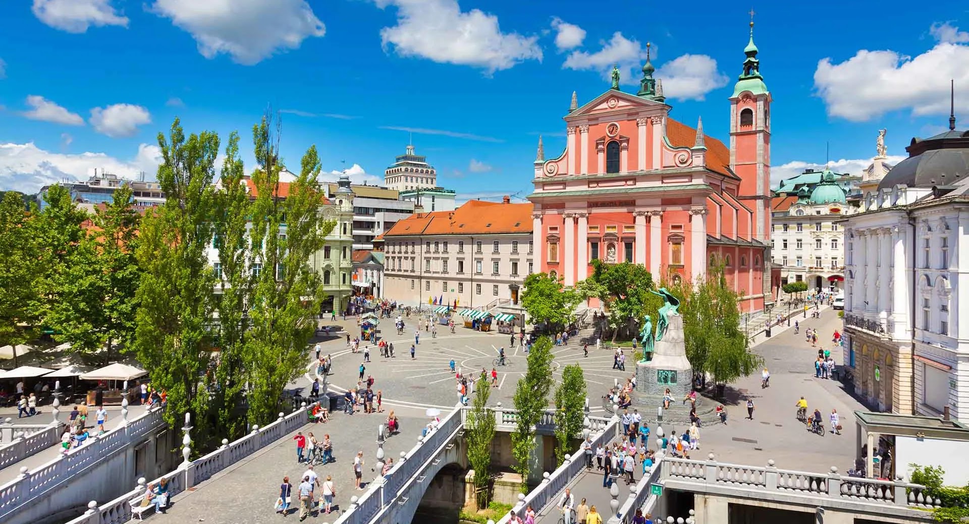 Preseren Square in Ljubljana - the city centre a few minutes walk from the coworking space